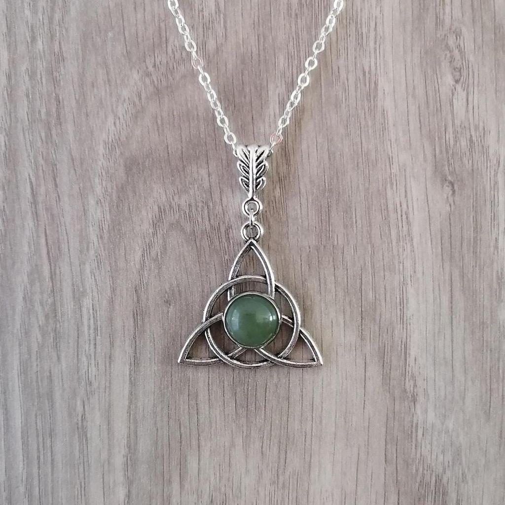 Periwinkle kelta csomó természetes kő ötvözet medál nyaklánc