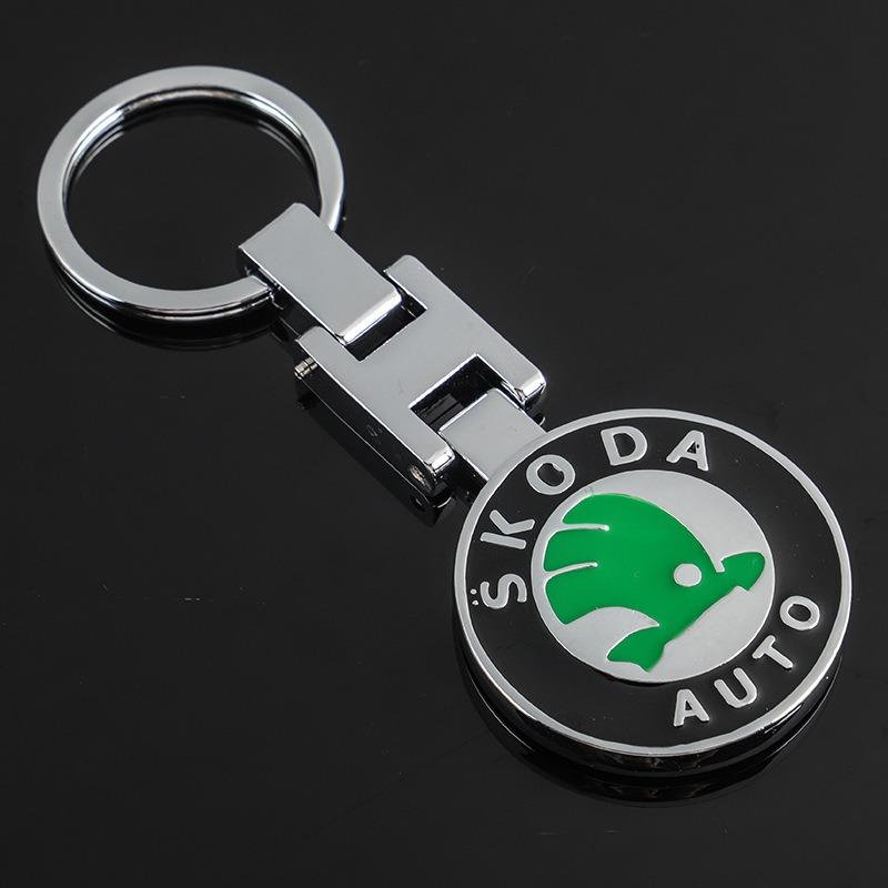 RUDX8 3D Metal Car Emblem Keychain Styling Key Ring For Skoda Octavia Kodiaq Fabia Superb Yeti Enyaq Rapid Kamiq Karoq Derivati Vrs