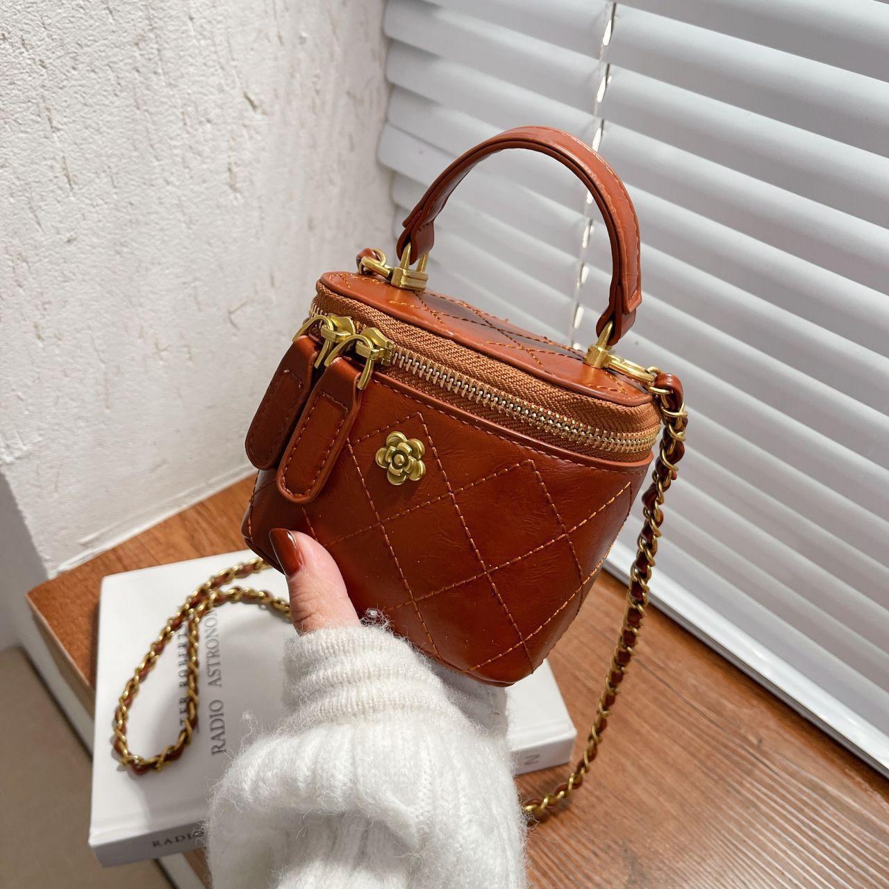 

Summer new lipstick bag portable rhombus chain bag mountain mini small satchel red messenger bag supply chain