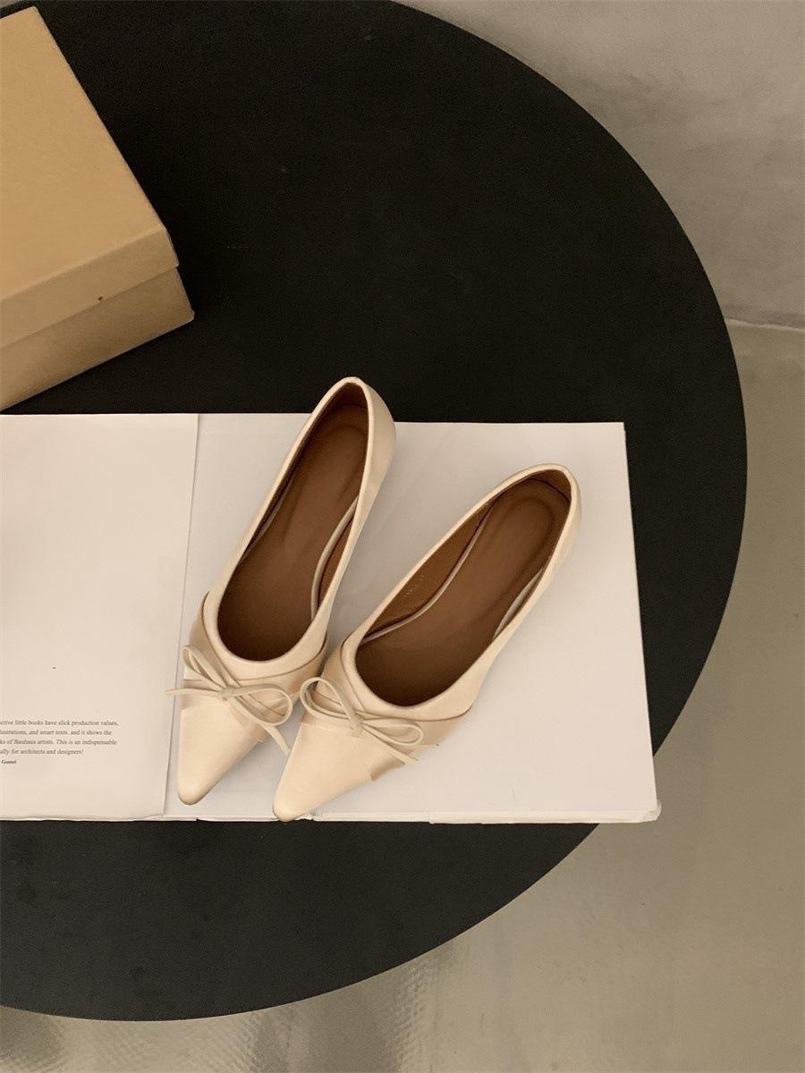 

Inner heightening pointed satin French small single shoes women s shoes 2025 new spring and autumn bow black commuter ladyshoes 35