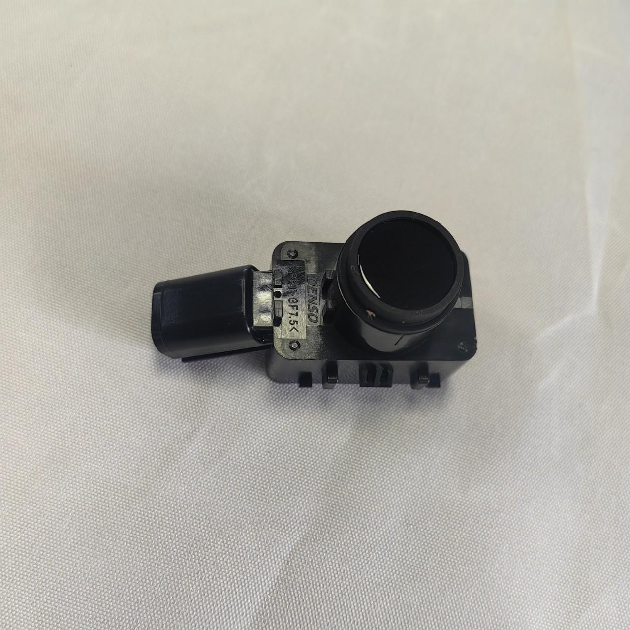 

Toyota Reversing Radar Sensor 89341-K0060 for Prius, Land Cruiser, Prado, and Fortuner. Standard