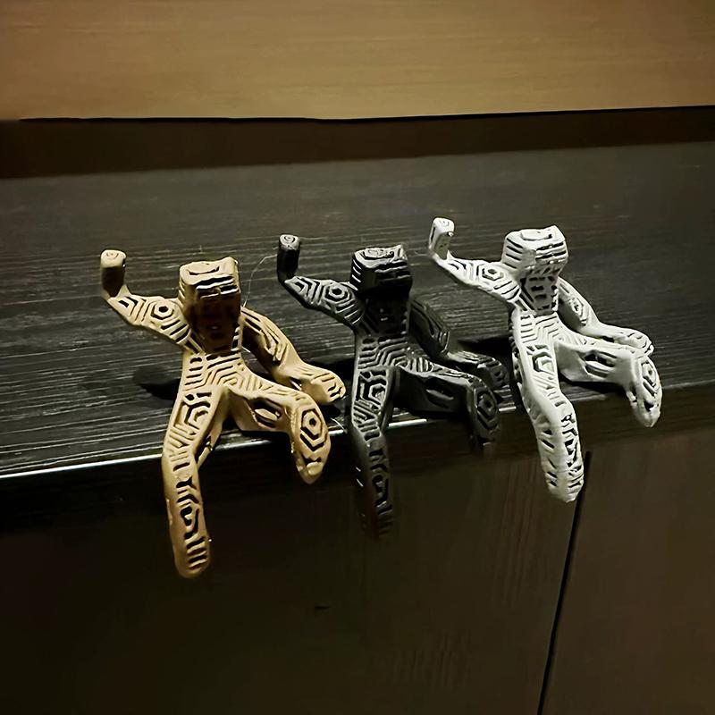 3D Printed Hail Mary Rocky Bookshelf Decor Unique Rocky Based Lifeform Figure for Creative Study Room Office Desk or Bedroom Decor