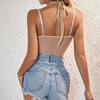 Body-Dessous-Sets mit ausgehöhltem Kragen und Riemen aus neuer Perspektive