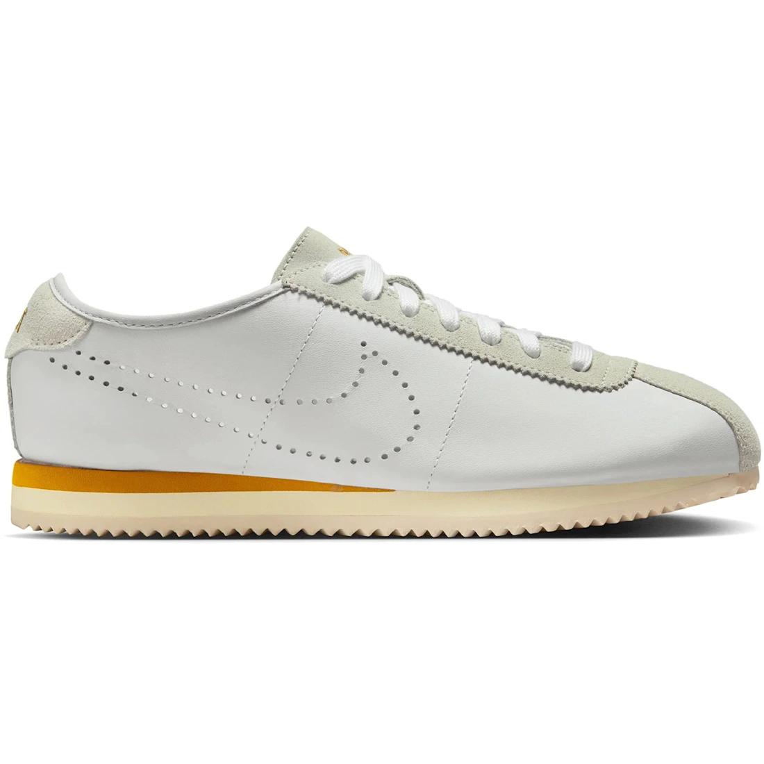 

Sneaker Nike Cortez White Bronze Perforated Swoosh (Women s)(HQ1841-100) 38.5