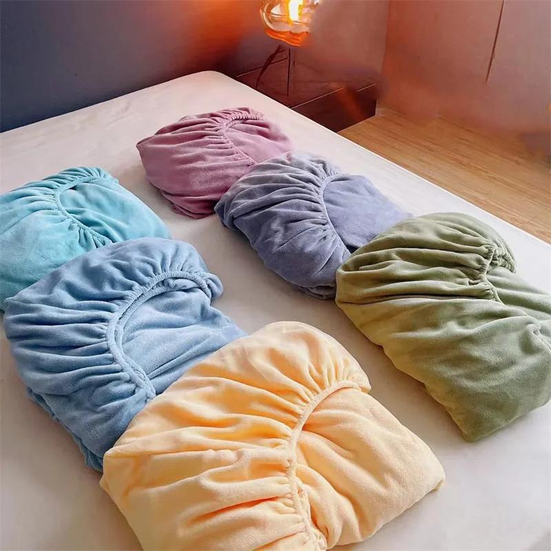 Autumn and Winter A-Class Milk Velvet Bed Sheet Solid Warm Cozy Mattress Protective Cover Bed Linen Protector Fitted Sheet Winter Keep Warm