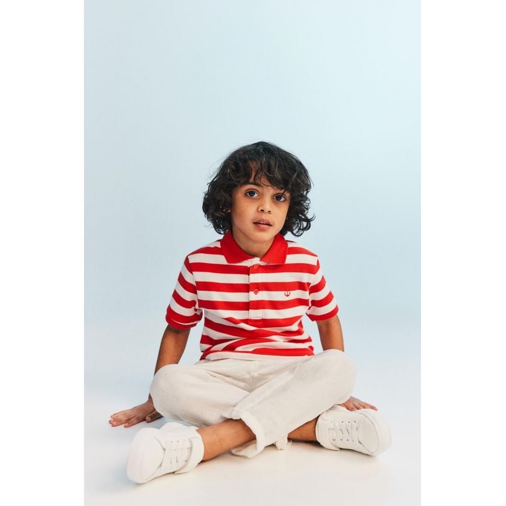 

Поло из хлопкового пике HM с красной полоской