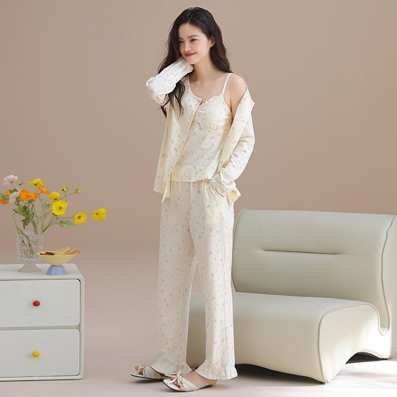 Shopping mall quality~ pure cotton pajamas three-piece pajamas women's winter sexy and sweet suspender long-sleeved loungewear set