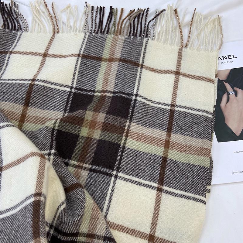 Korean-Style Plaid Scarf for Women, Autumn/Winter 2023; Versatile, Warm Tassel Shawl.