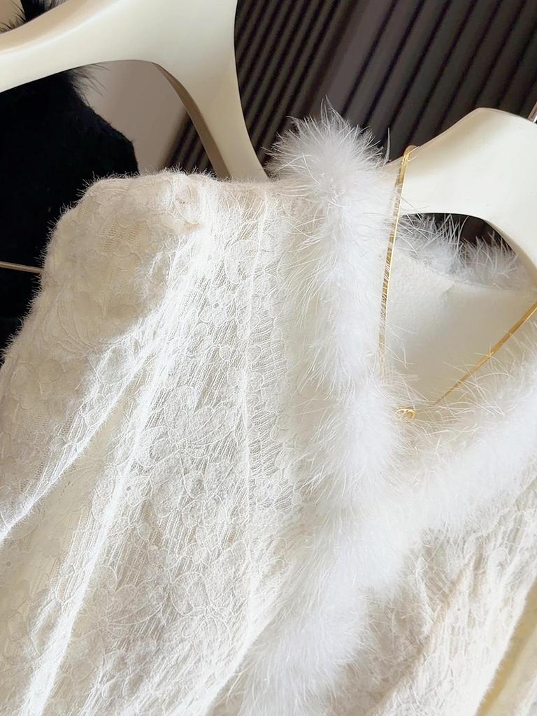 Women's Autumn/Winter French Flared Sleeve Lace Plush Shirt with Padded Bust, Velvet, Thickened, Waist-Cinched, Inner Layer Base Top