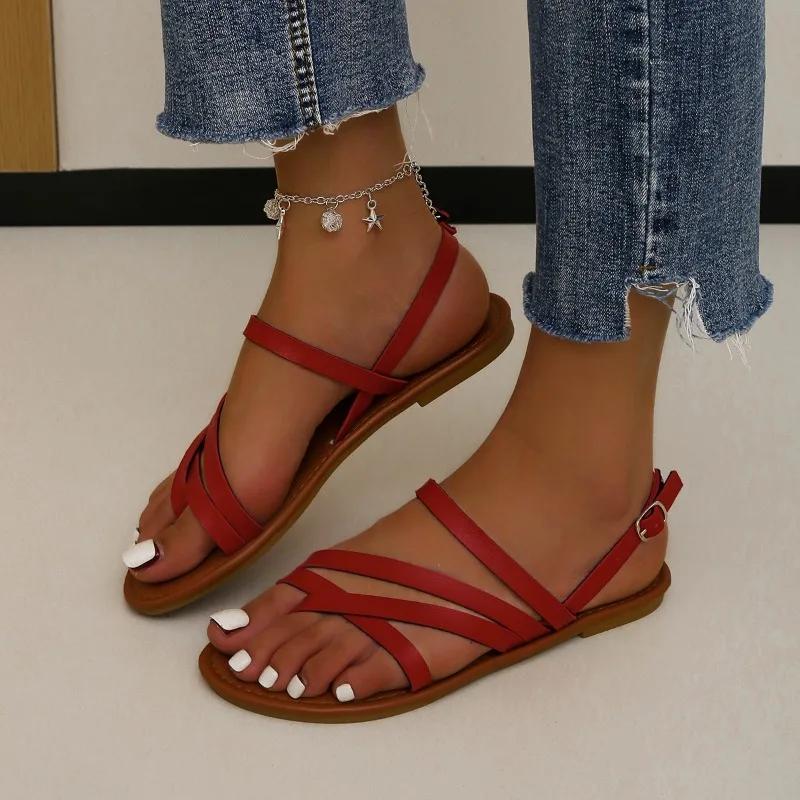 2025 Модная женская обувь Женские сандалии с защипнутым носком Новые летние пляжные сандалии с узким ремешком и пряжкой на плоской подошве Легкие мягкие сандалии 36 красный 1739₽