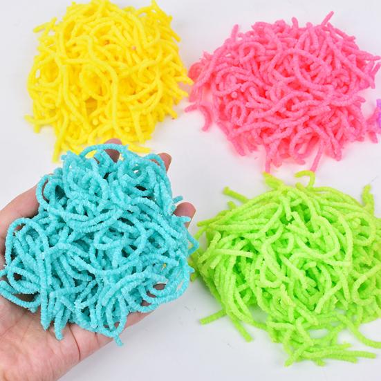 Hareket Eden Sihirli Solucan Şaka Oyuncağı Gerçekçi TPR Sahte Böcek Şaka Hediyeleri İçin Komik Stres Giderici Yenilik Güvenli Çocuk Oyuncağı