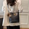 Fashion Trend Shoulder Bag 2025 New Crossbody Bag Simple Versatile Premium Bucket Bag Versatile Women's Bag