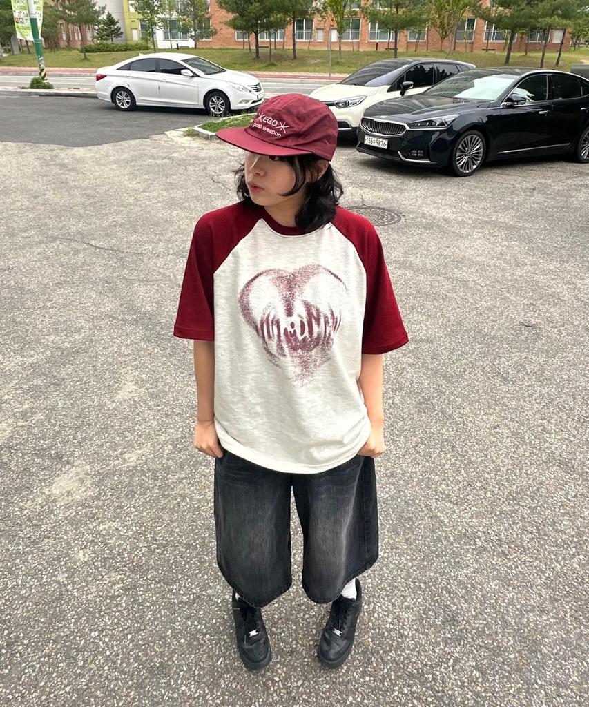 ACOVER Heart Spray Raglan Short Sleeve T-Shirt 3 Colors