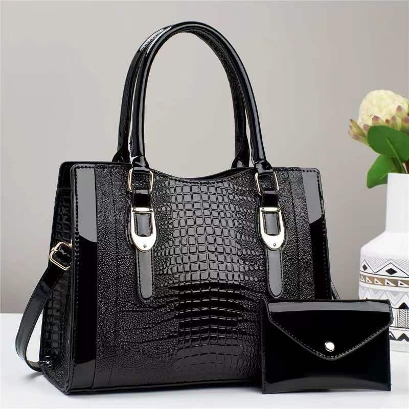 Stylish And Versatile Women's Bucket Bag Set With Spacious Design And Premium Pu Material