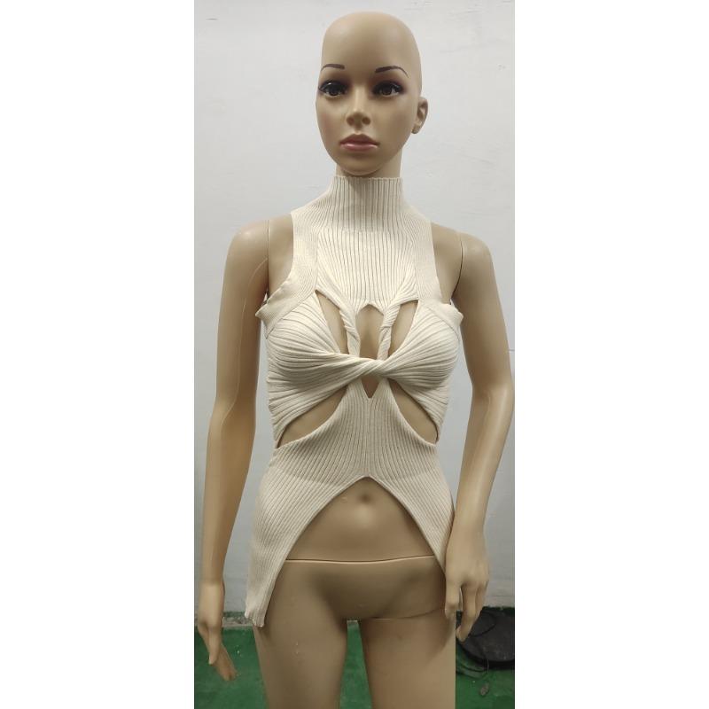 Sleeveless, Hollowed-out Knotted Woolen VestFashionable Half-high Neck Crop Top