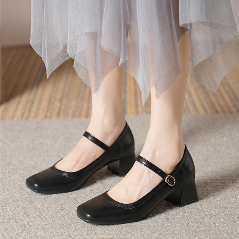 Mode Vår /Höst Damskor 2025 Nya Retro Fyrkantig Tå Mjukt Läder Höga Klackar Mary Jane Skor Mode Låg Utskärning Enkla Skor