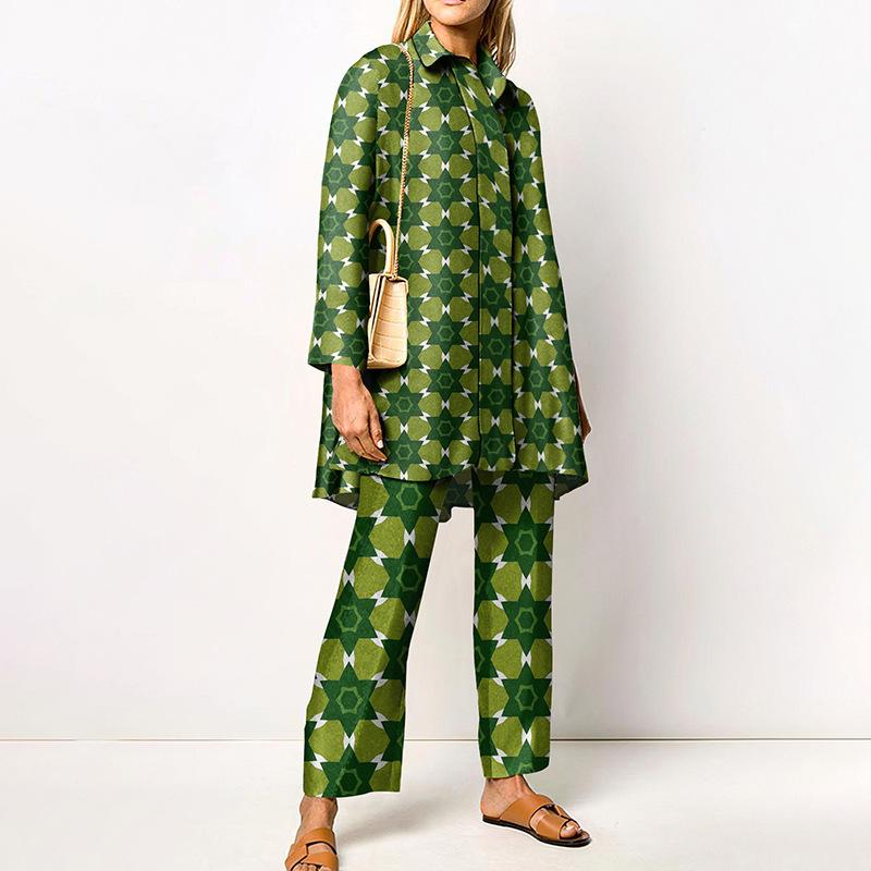 Grünes geometrisches Print Damenhemd und Wide Leg Hosen Kombinationsset
