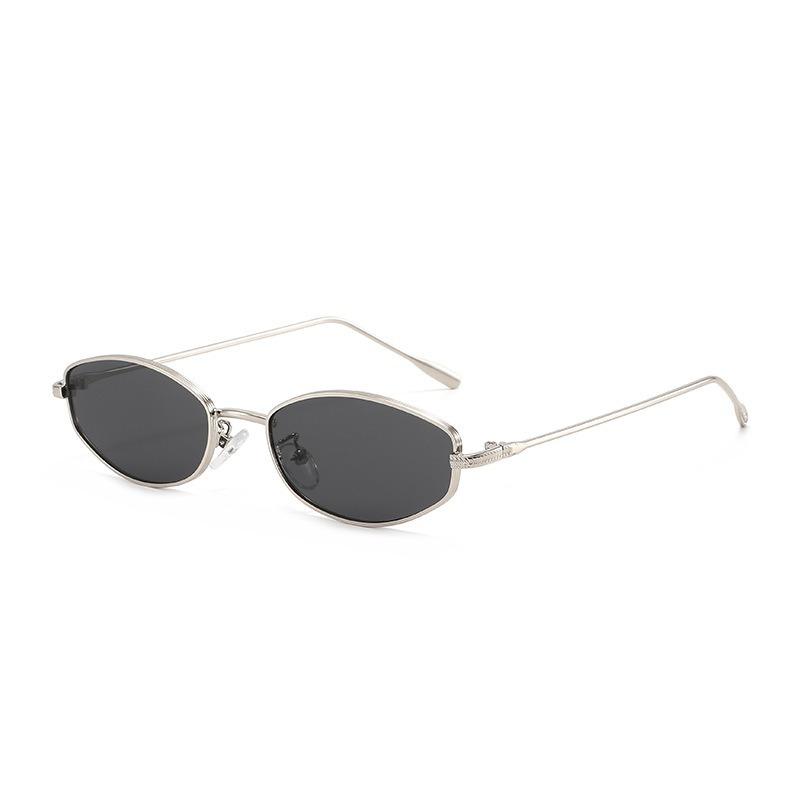 

Small Square Sunglasses Women Luxury Metal Frame Sunglasses Men Retro Small Frame Punk Glasses Outdoor Driving Sunglasses UV400