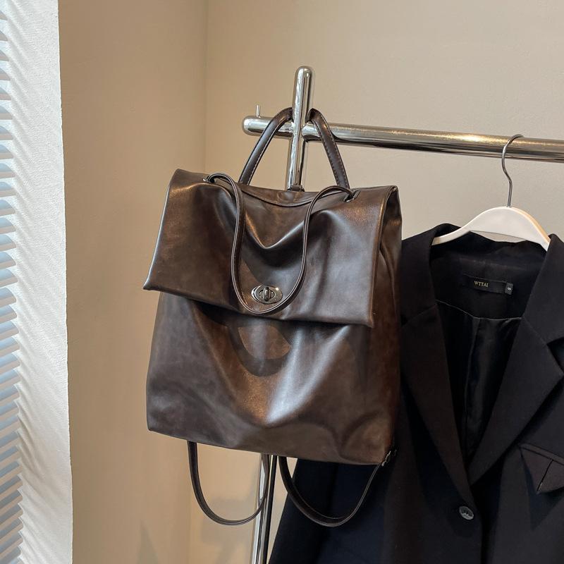 

Korean version ins fashion backpack women s 2025 autumn and winter new simple casual large capacity versatile short-distance backpack