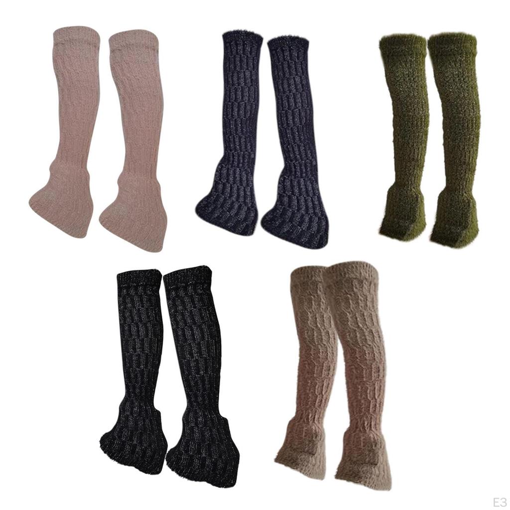 2 Figure Skating Leg Warmers, Protectors And Socks for Winter Activities.