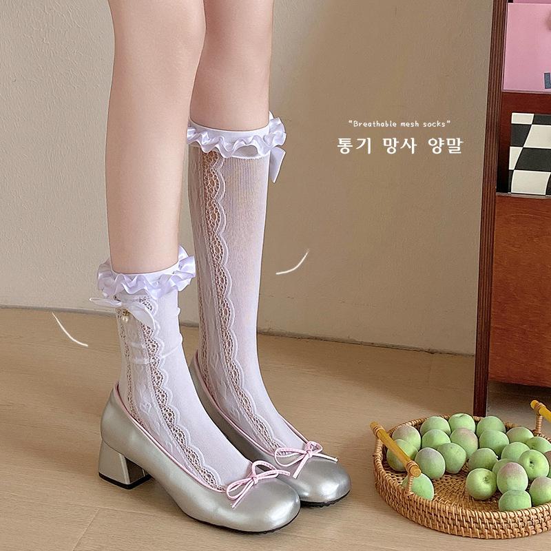 Spitzensocken für Damen im Sommer, dünne Lolita-Schleifen-Spitzen-Wadenlange Socken, herzförmiger Ausschnitt an der Seite, gerafftes langes Rohr