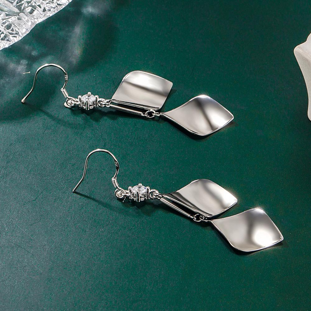 Chic Zirconia Double-Layered Leaf Dangle Earrings with Fresh Sequin Accents