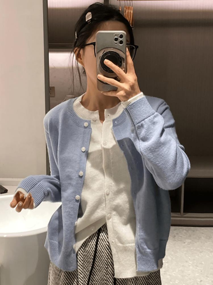 Fashion fake two-piece single-breasted knitted cardigan jacket women's spring and autumn round neck front shoulder top soft waxy sweater