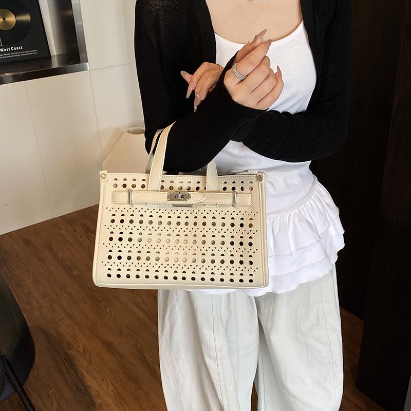 Hohlmode Einfarbig Tragbar Klein Quadratisch Tasche Damen Neu Vielseitig Lässig Schulter Umhängetasche