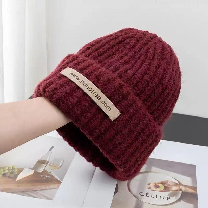 Women's Warm Korean-Style Wool Beanie - Large Head Circumference, Outdoor Cold Protection, Slimming Effect