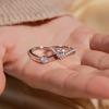 Design Sense Anneaux de Couple Couronne Zircon pour Femmes Hommes Luxe Zircone Carrée Éclatante Anneaux Délicats Saint-Valentin Bijoux Romantiques