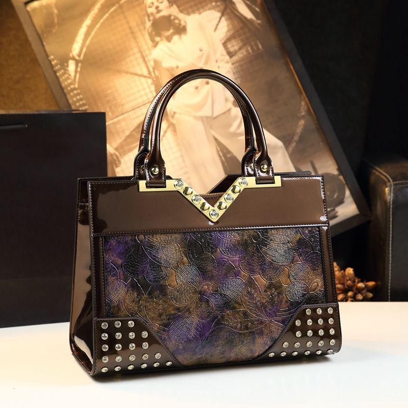 

New Fashionable and Elegant Large Capacity Women s Bag