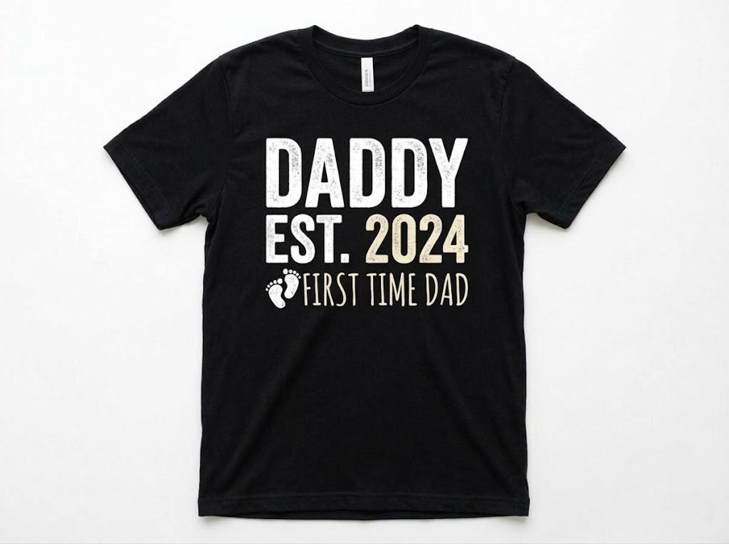 Daddy Est 2024 First Time Dad Shirt New Dad Gift Father s Day T-Shirt Men Cotton Unisex T-Shirt S