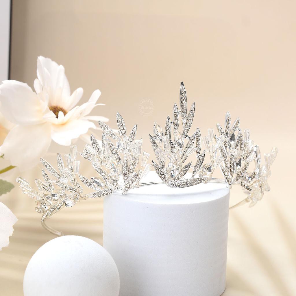Korean Style Bridal Alloy Rhinestone Flower Decoration Crown Suitable for Ladies Wedding Banquet Wear