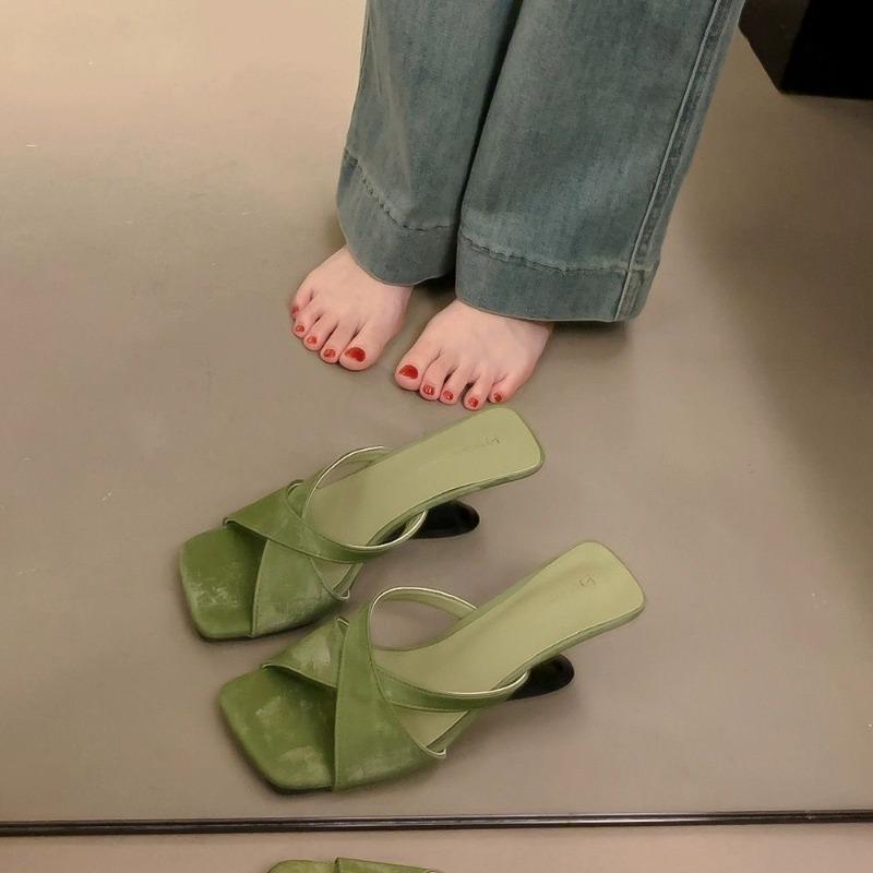 Rubber Flip Flops Square Toe Slippers Women Summer Female Shoes Luxury Slides Heeled Mules Hawaiian 2025 Designer Soft High