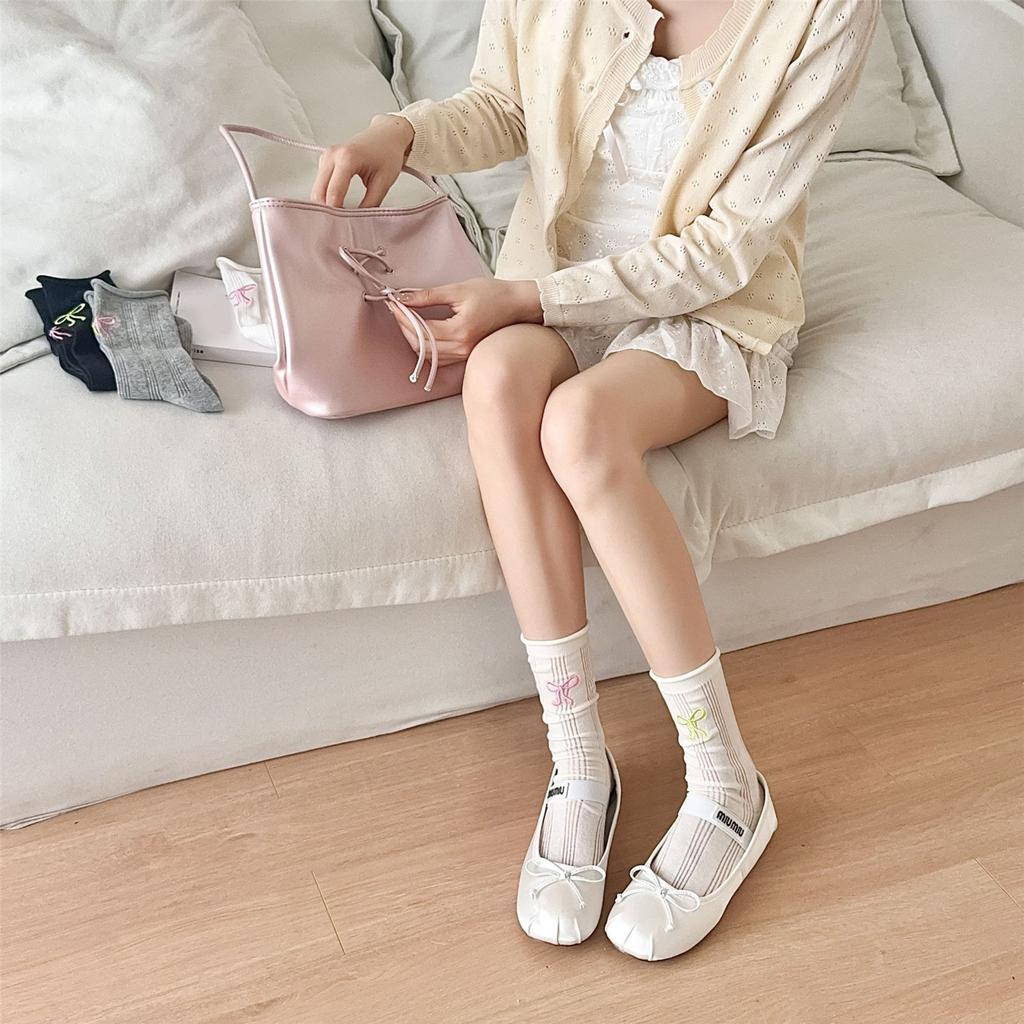 Sophisticated Ladies' Ankle Socks with Embroidery Colorful Bows Stretchable Cotton Fabric Middle Tube Calf Socks Hosiery