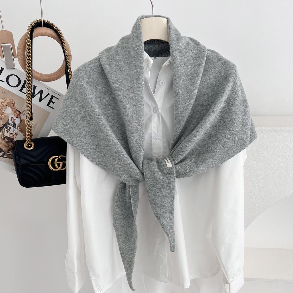 100% Wool Big Size Women Knitted Triangle Scarf Winter Thicken Warm Solid Color Designer Shawls Neckerchief Luxury Wrap Bufanda