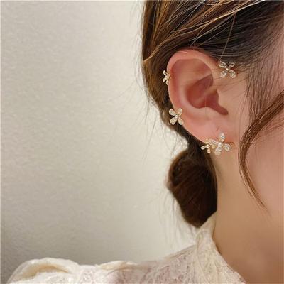 Super Flash Snowflake Earrings Without Ear Holes Ear Clips Female Temperament Personality Versatile Earrings