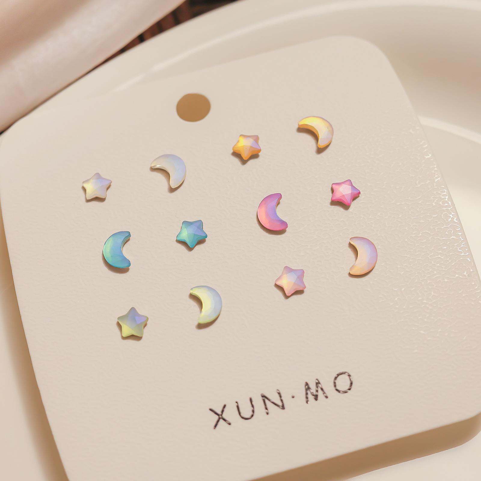 

Aurora Star and Moon Silver Earrings: Cute, Exquisite, and Flashy for Students.