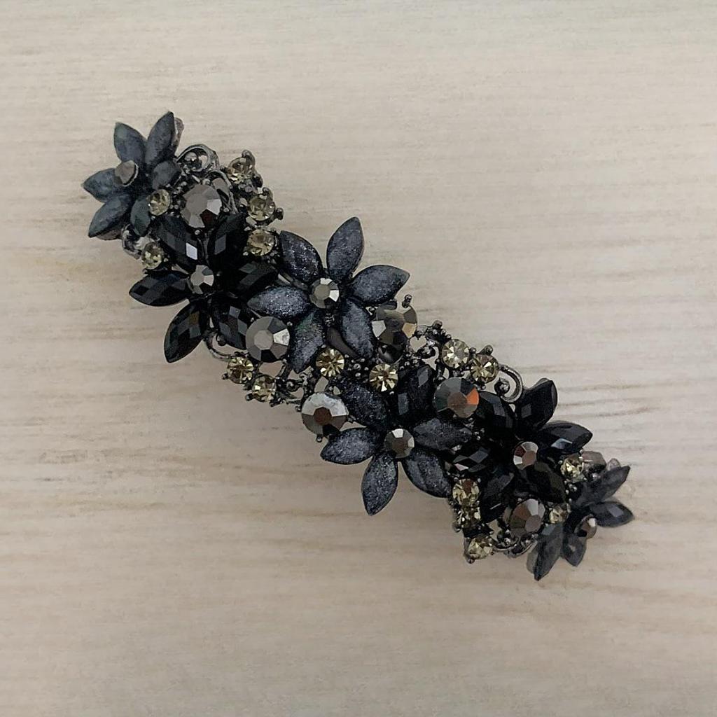 Retro Floral Spring Hair Clip - Elegant Horizontal Style for Women