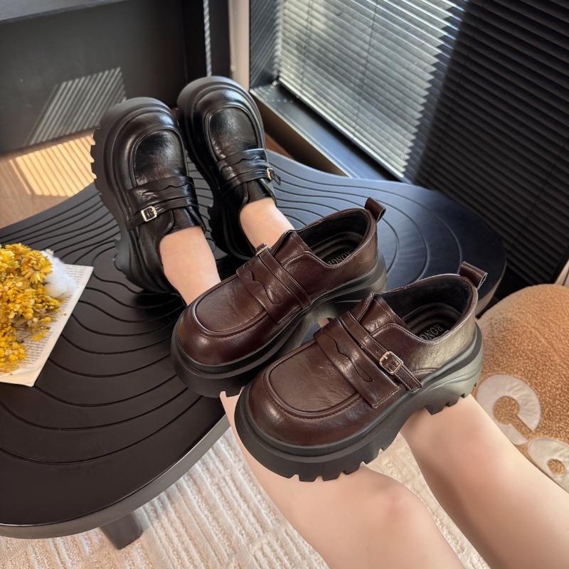 Tjock klack förhöjd damläder vår ny liten svart stor huvud bekväma mångsidiga vardagsskor