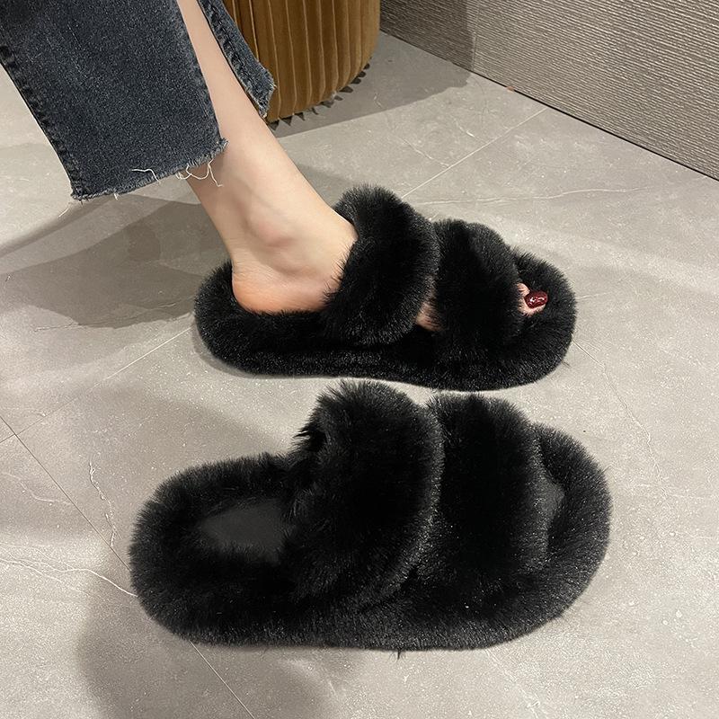 2025 Women's Furry Platform Slippers: Soft, Height-Boosting, Outdoor/Indoor, Thick Sole for Autumn/Winter.