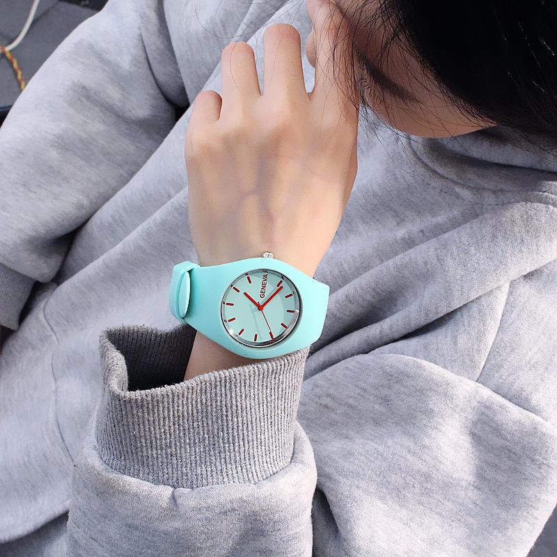 Fashion Women Watches Ladies Casual Quartz Watch Children Cartoon Silicone Sport Watches Women Jelly Watches Relogio Feminino