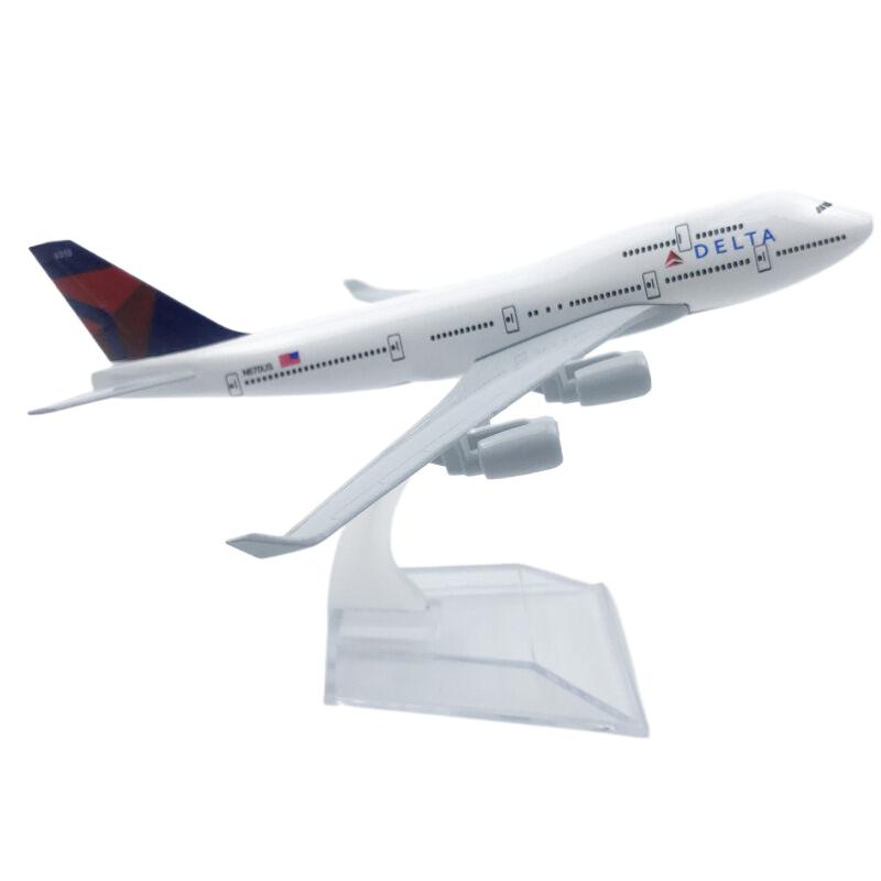 

Delta Air Lines Alloy Airplane Model 16CM белый