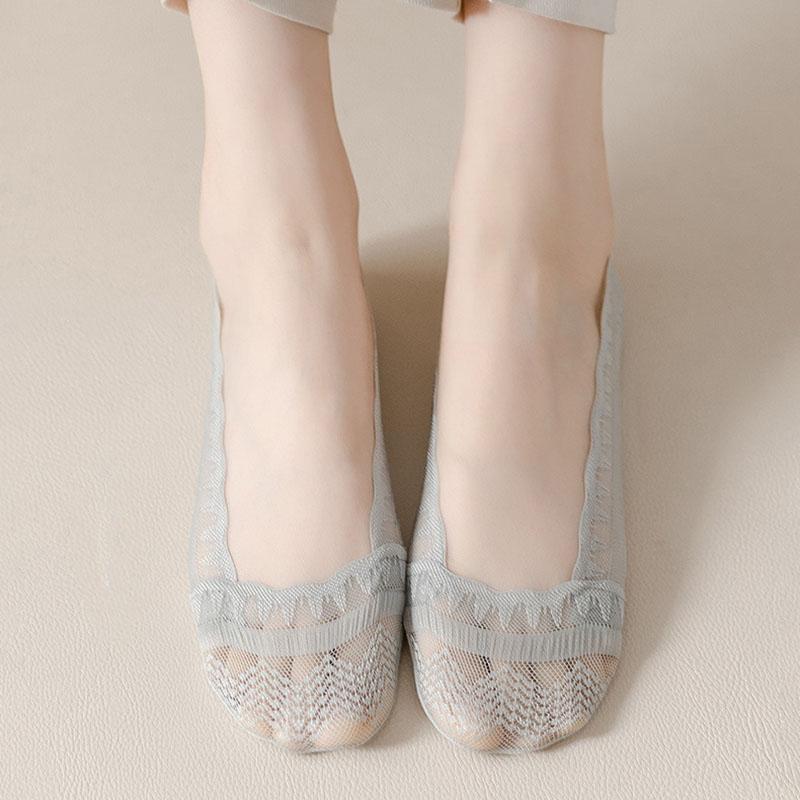 Women's Lace Invisible Stockings Spring/Summer Ultra-Thin Shallow Cut Breathable Silicone Lace Boat Socks Short Socks