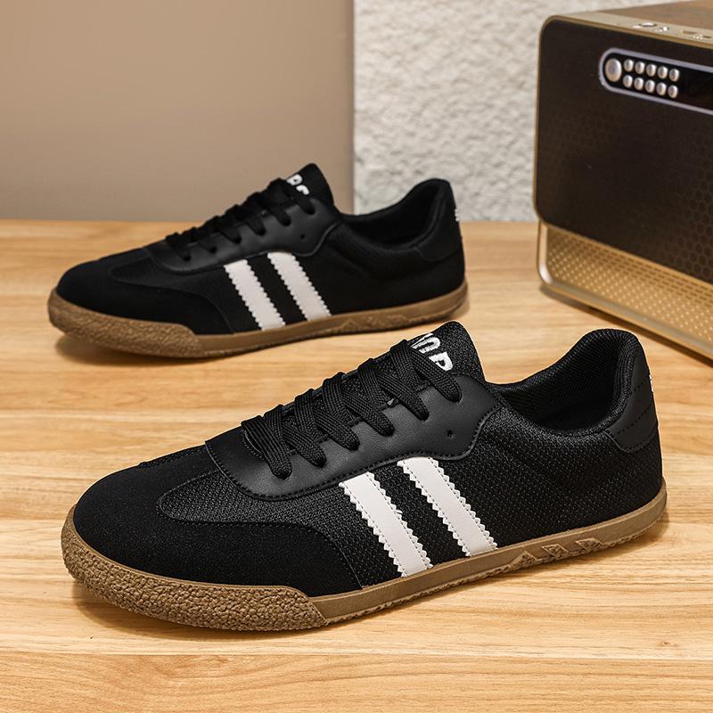 Classic Brand Shoes Men Skateboard Shoes High Quality Outdoor Training Board Shoes Women Anti-Slip Flat Sports Shoes Man White