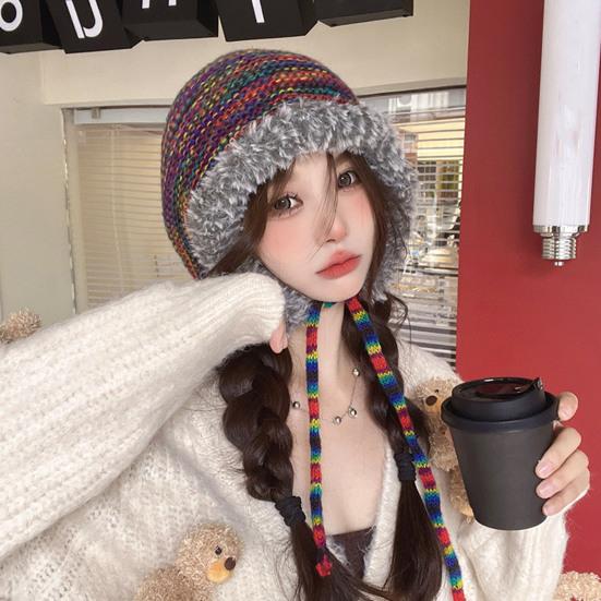 Gemütliche Wintermütze aus Plüsch, Regenbogen-Design, warm, winddicht, perfekte Passform, verdickte Strickmütze für Damen-Accessoires