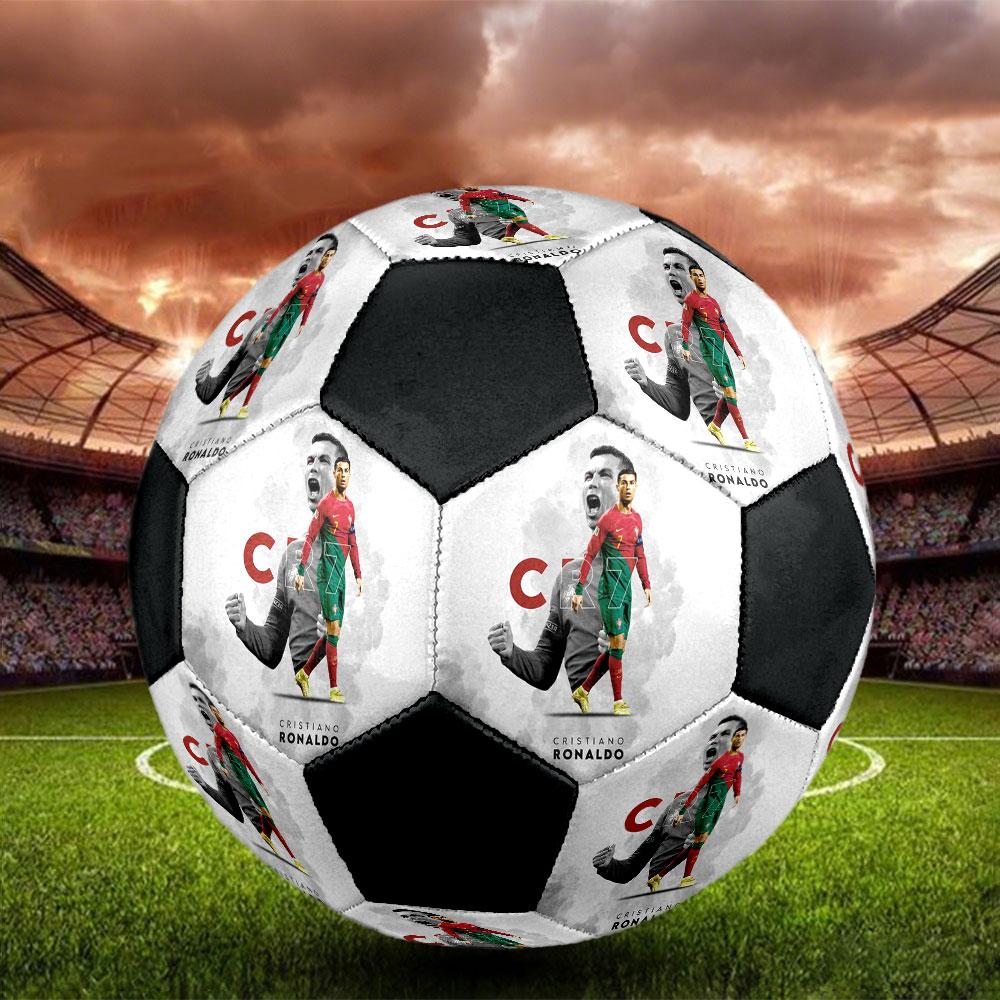 1 PZ Cristiano Ronaldo Dimensione del bordo 5 pallone da calcio PrahaPallone da calcio indoor Colorato Per tutte le età Cucito a macchina PVC Pronto per la competizione Resistente Alto rimbalzo