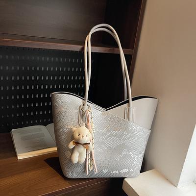 Big Bag Women's New Fashion Shoulder Summer Sequin Bag Large Capacity Class Commuter Tote Bag