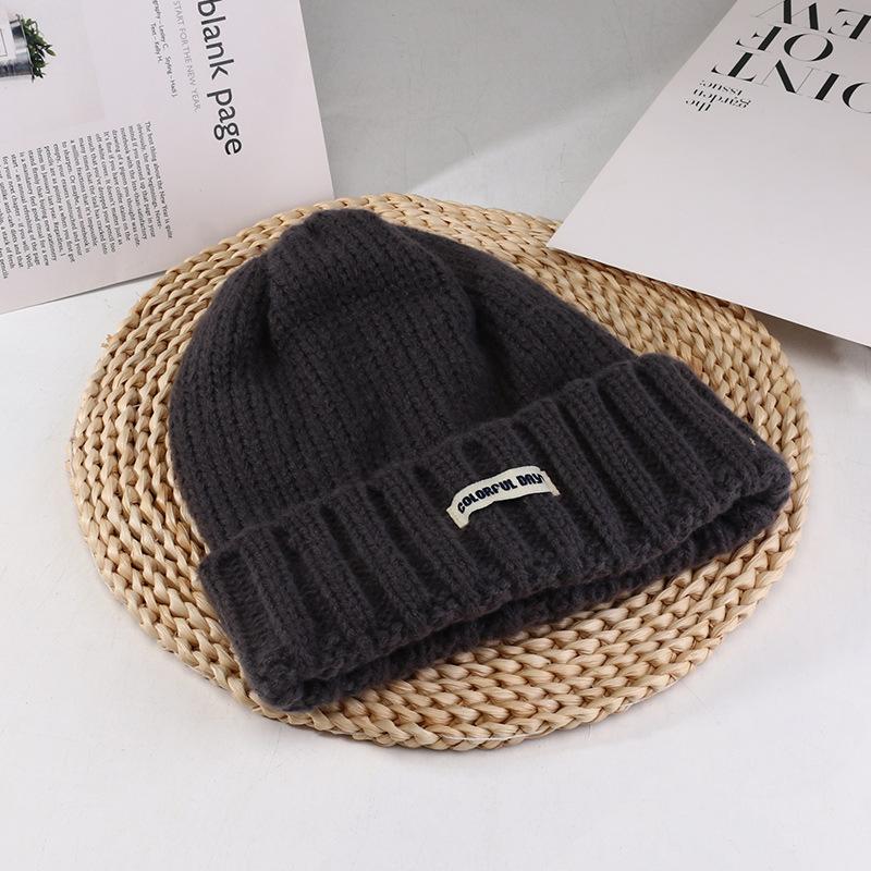 

Women s Autumn and Winter New Big Head Circumference Warm Knitted Hat Korean Style Student Face Small Ear Protection Cold Hat Pile Hat M（56-58cm）