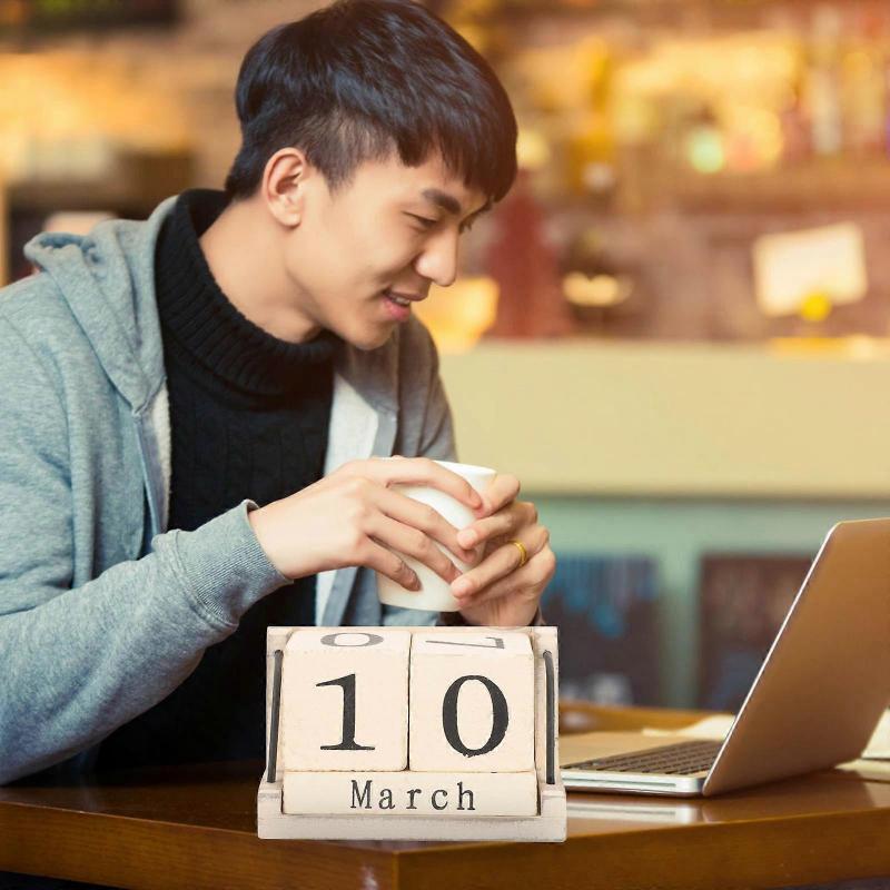 Wooden Block Calendar Tabletop Block Calendar for Home Use